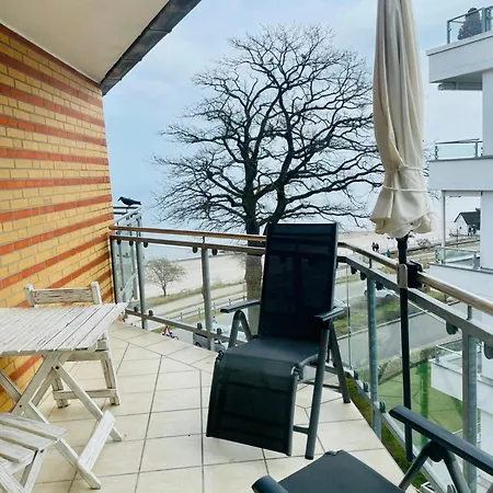 Mon 27 - Montemare - Teilmeerblick * Scharbeutz